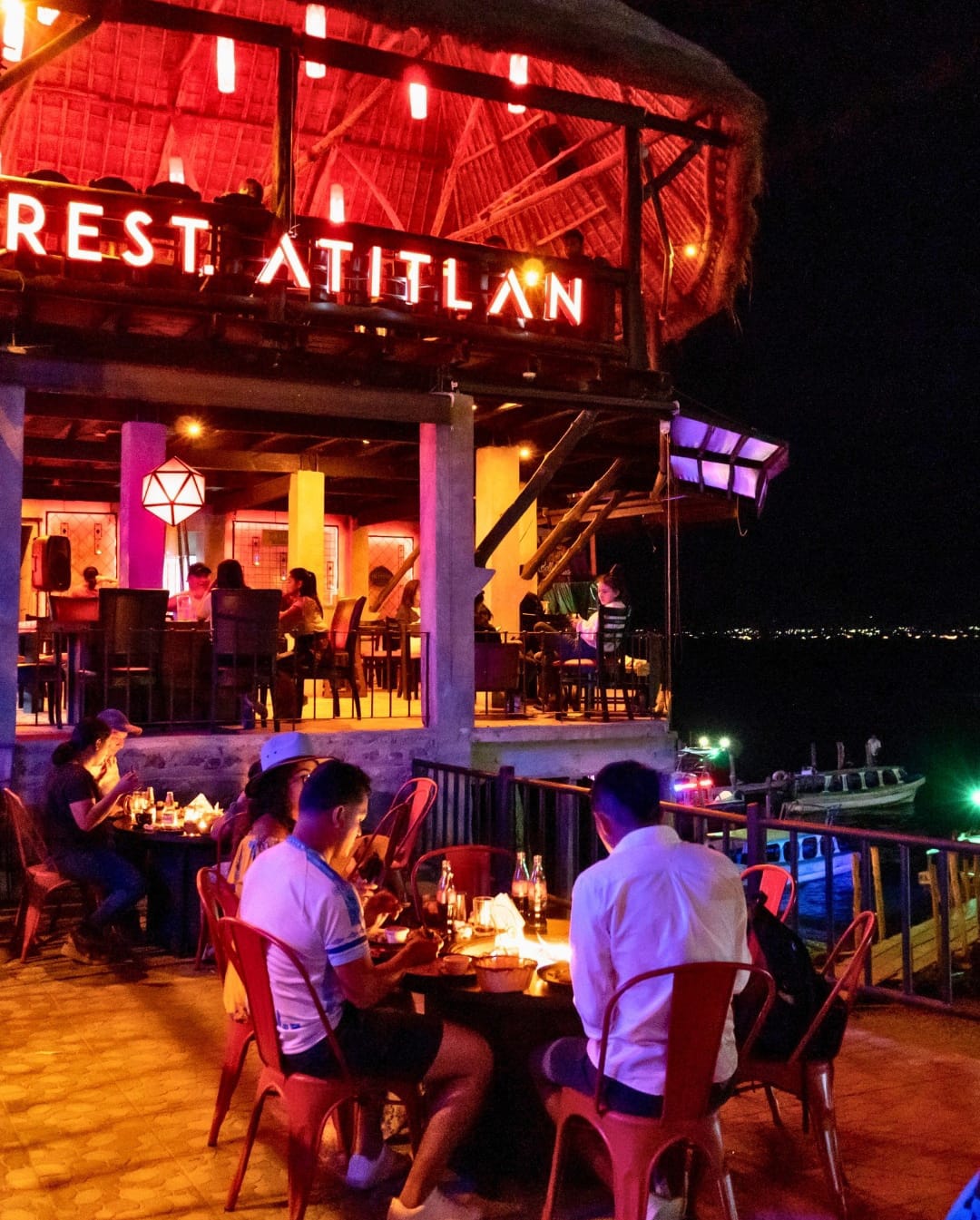 Atitlán Rest y Café