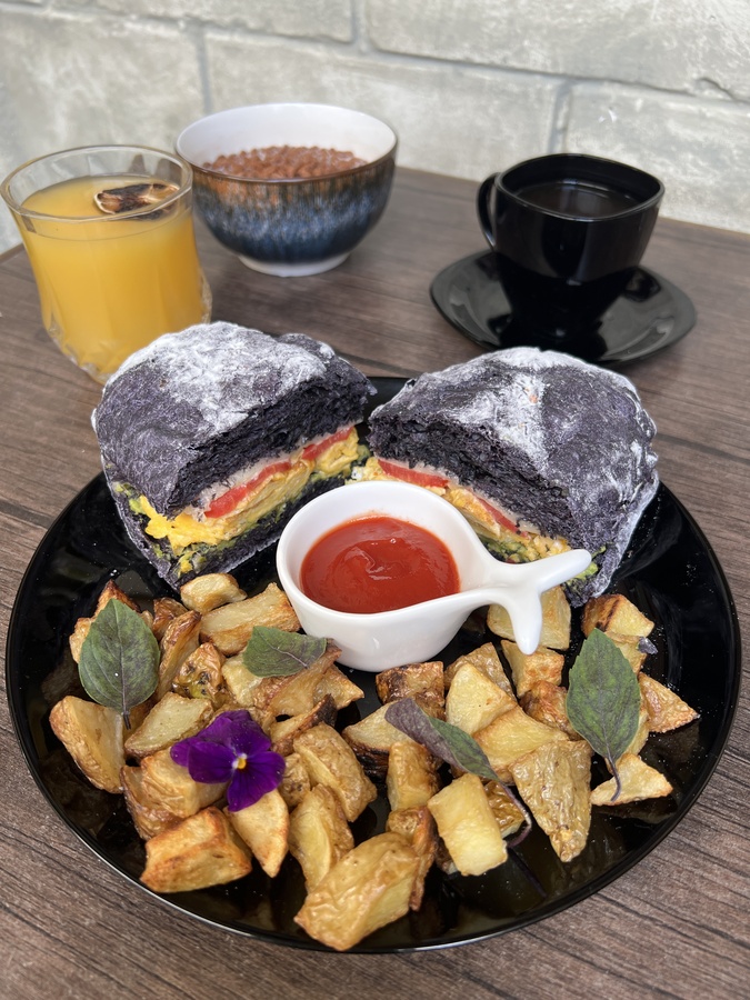El Alquimista Café - Fantasy Coffee Shop