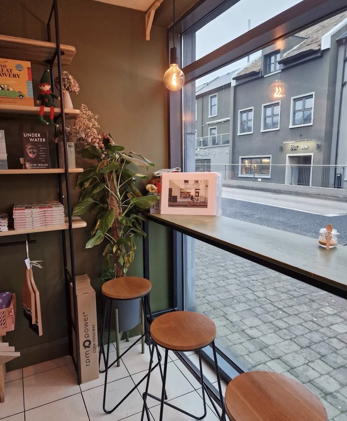Súil Eile Space