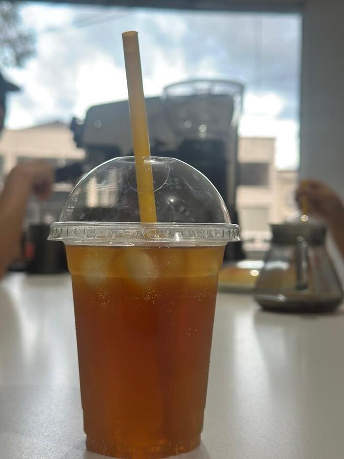 La Abeja Reina Café