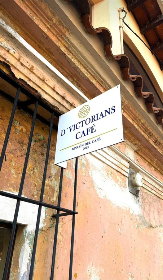 Dvictorian's café