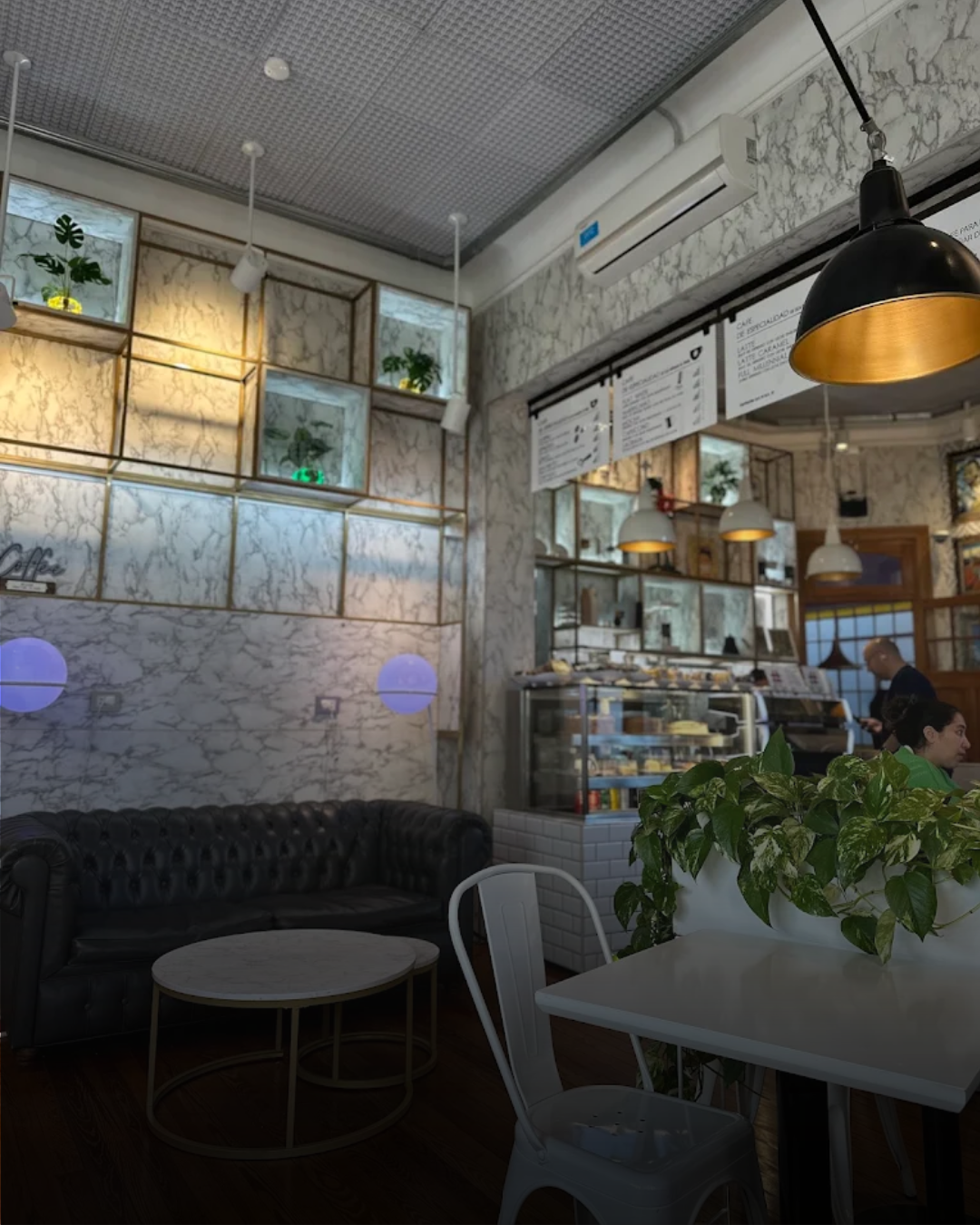 MILLENNIAL hostel & coffee