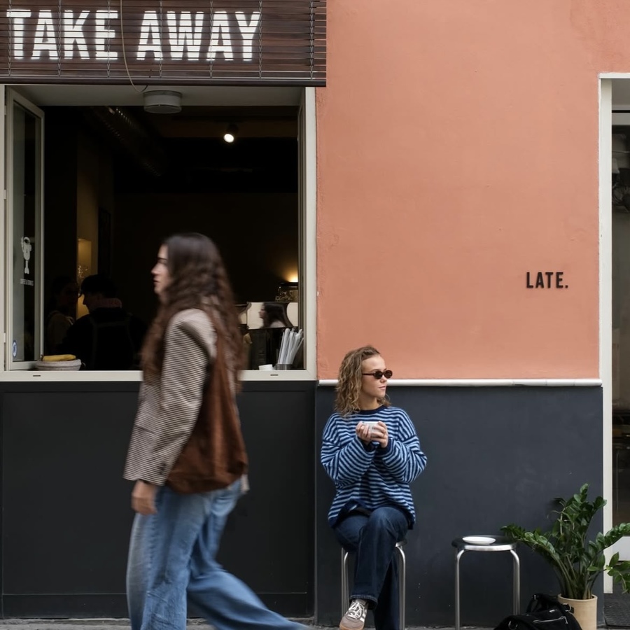 LATE. Specialty Coffee & co working