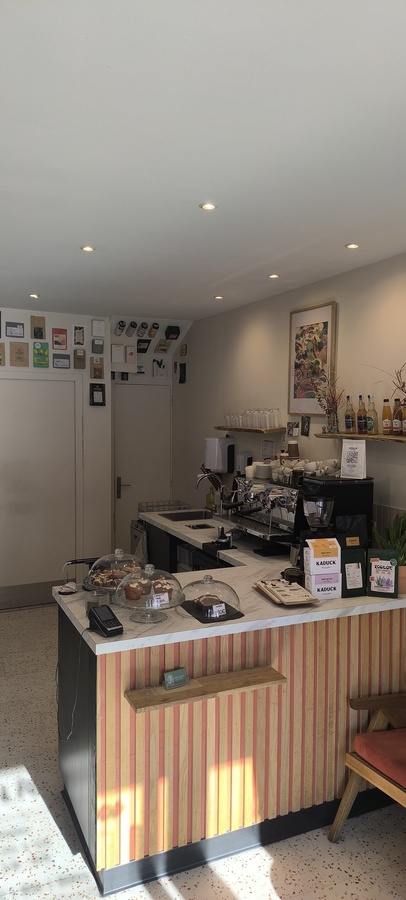 L'entre deux, Café & restaurant