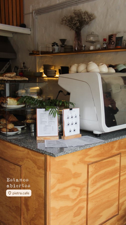 Pietra cafe
