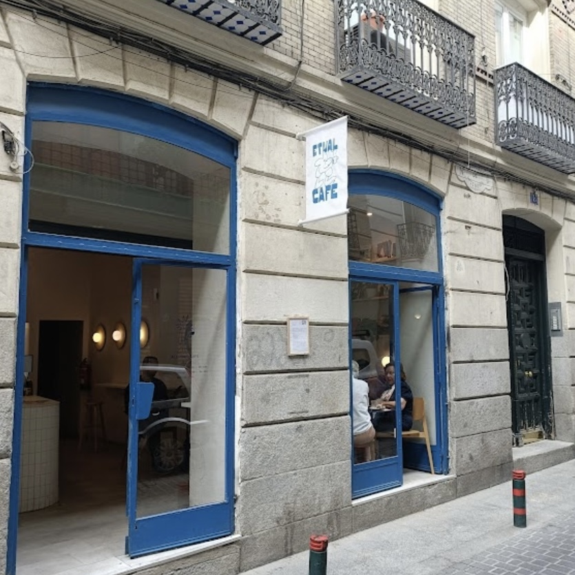 Etual Café