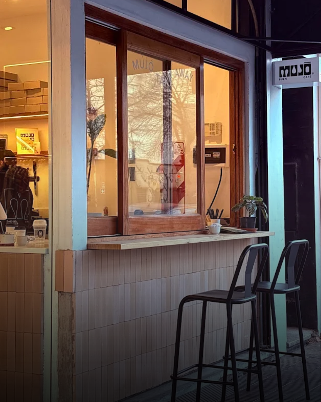 Mujō Café