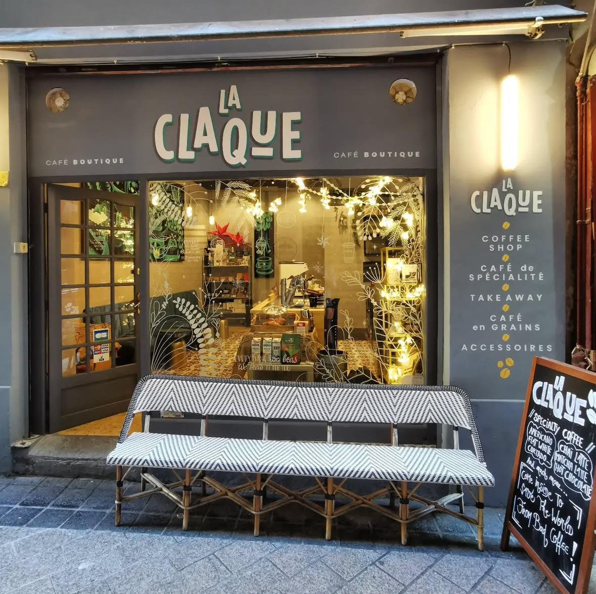 La Claque Café