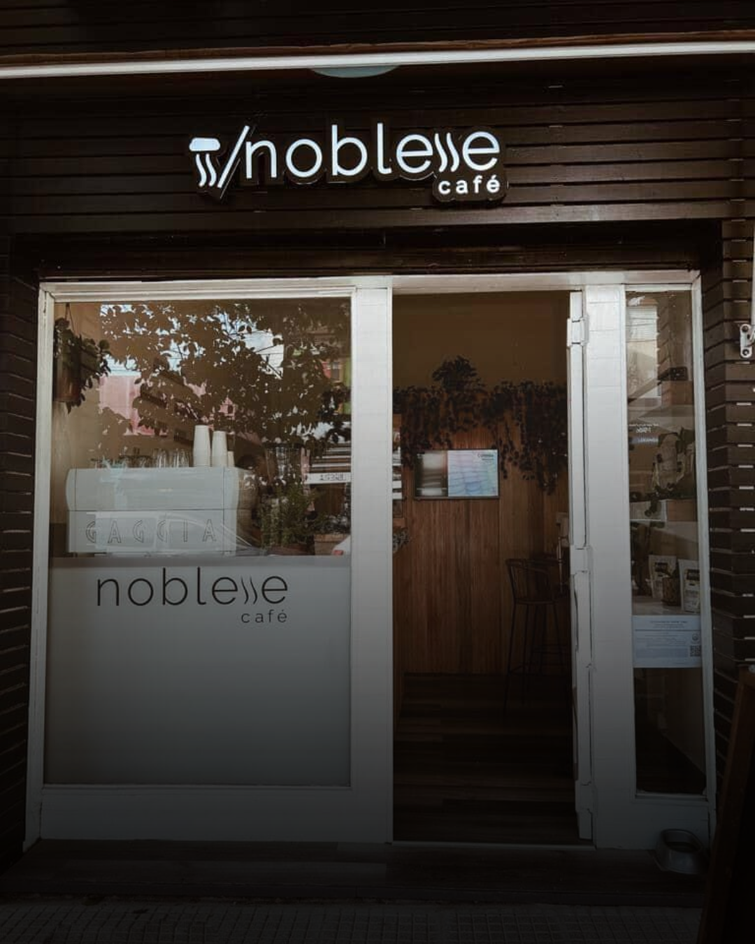 Noblesse Café